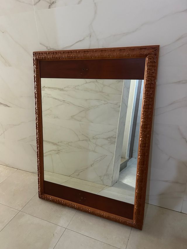 Espejo de Madera Tallada