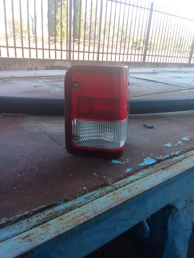 Piloto trasero derecho Galloper