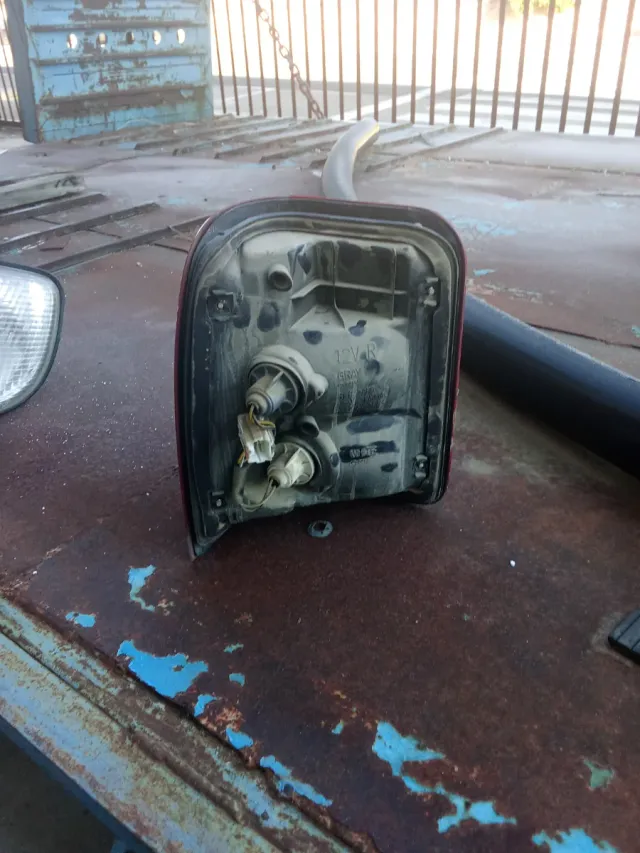 Piloto trasero derecho Galloper