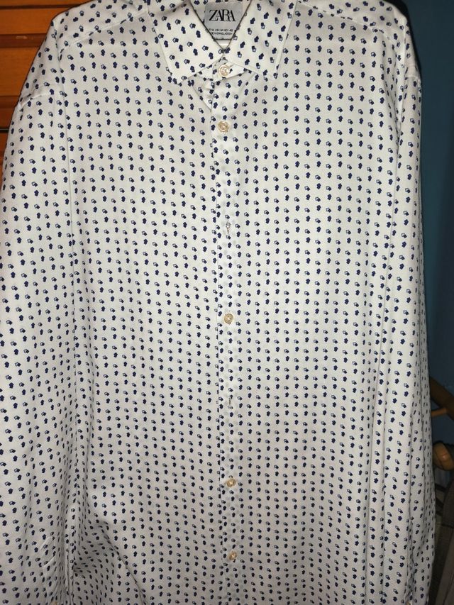 Camisa blanca zara azul