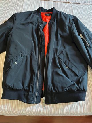 Chaqueta bomber Pull&Bear negra - M