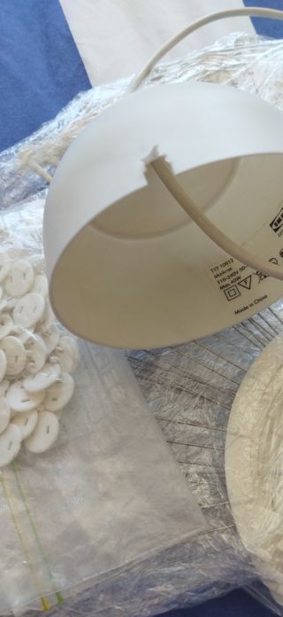 Lámpara colgante blanca diente león