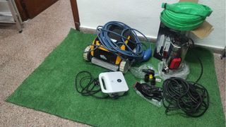 Dolphin E20 - Limpiafondos piscina + bomba achique