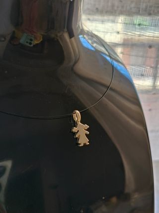 Colgante de niña en plata