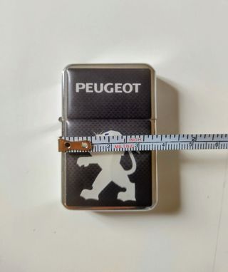 Cimelio Peugeot in metallo (carico e funzionante) 