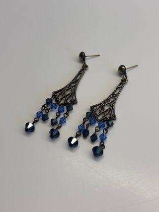 Pendientes largos azul y dorado