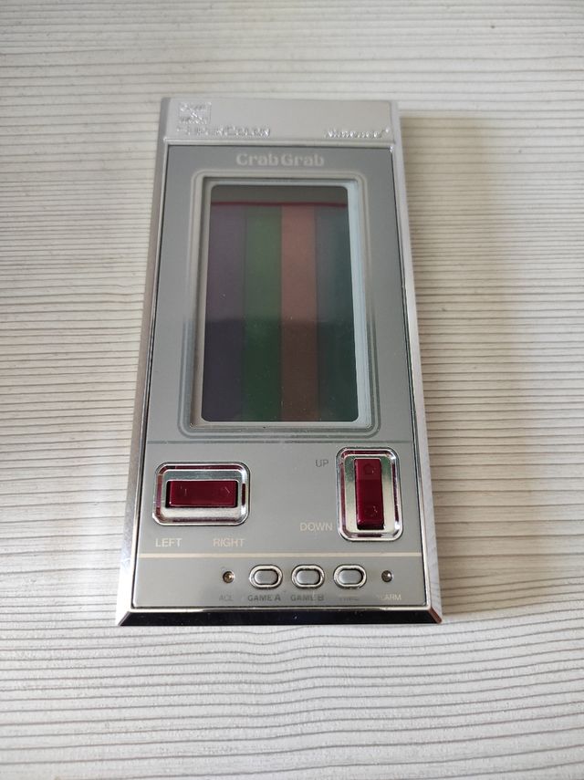 Nintendo Crab Grab Game & Watch Super Color 1984