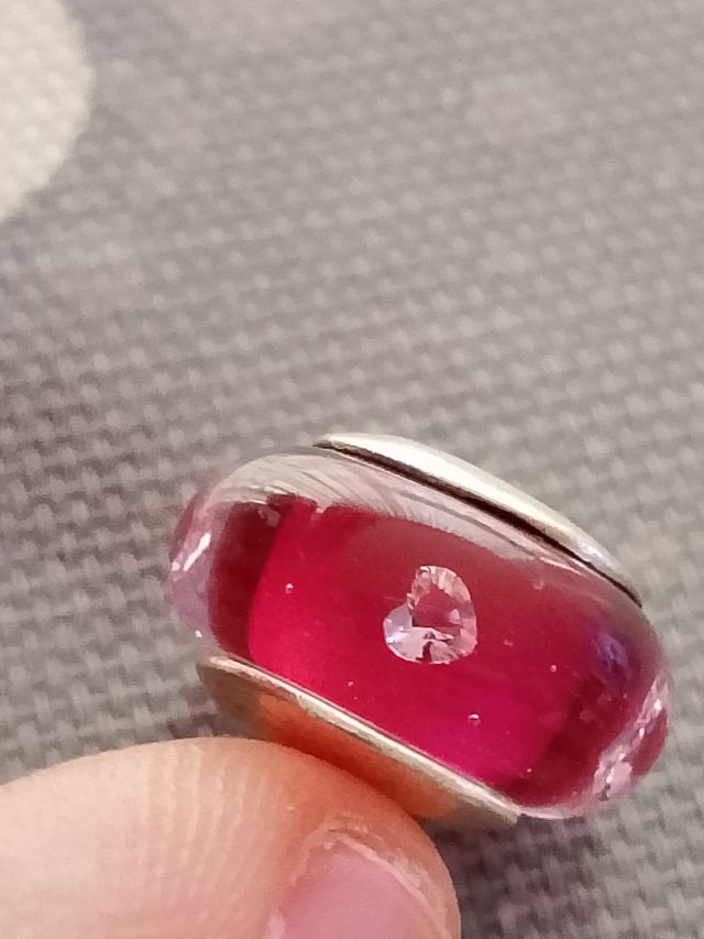 Charm vetro rosa cuore