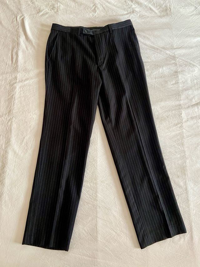 Traje Zara azul marino raya diplomática