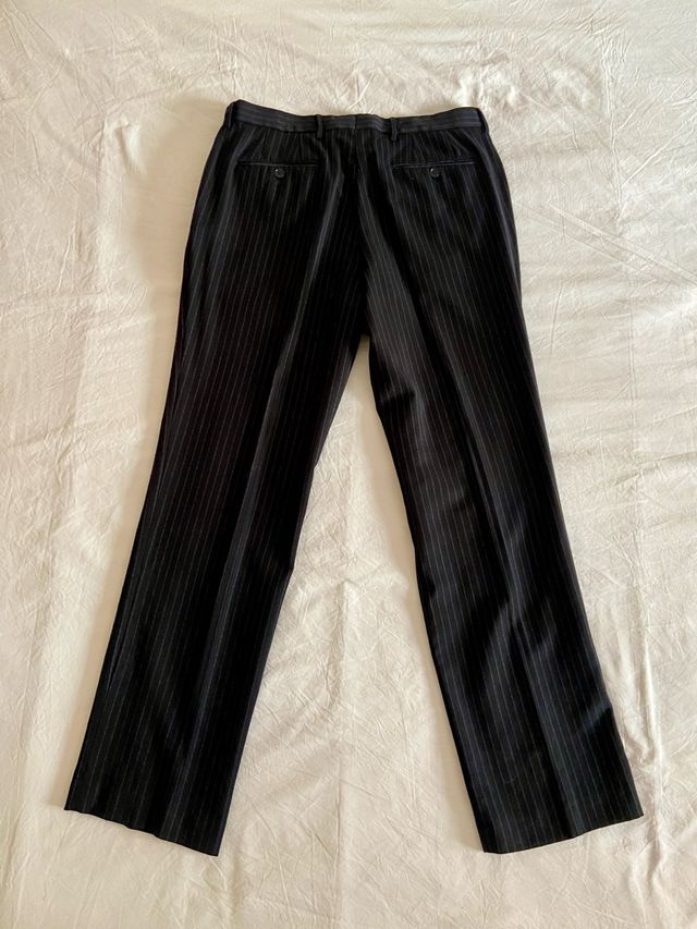 Traje Zara azul marino raya diplomática