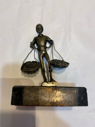 Figura bronce marmol artesano