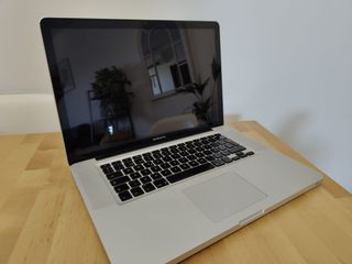 MacBook Pro 15” (2009) – Opción con Linux