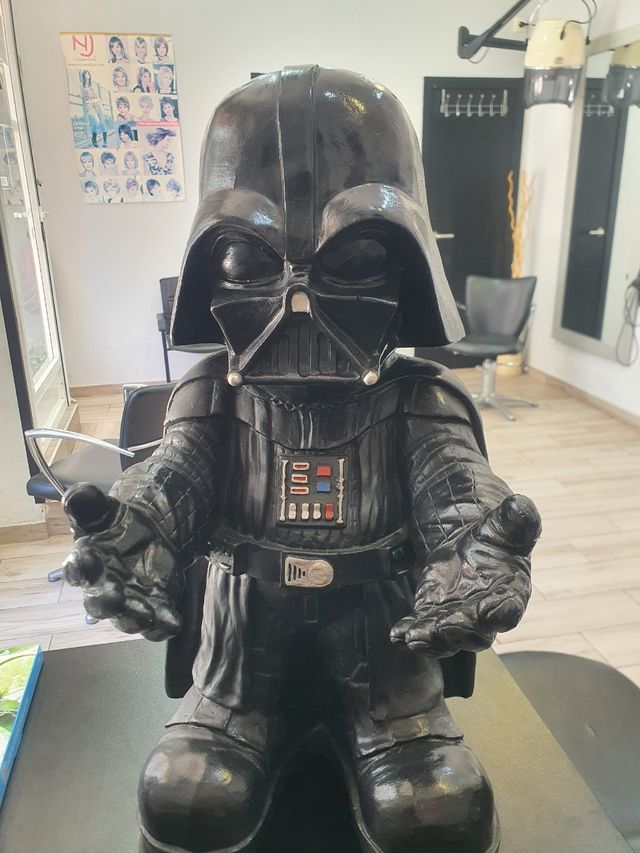 Muñeco Darth Vader portacaramelo