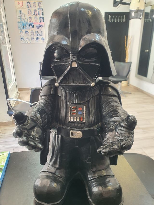 Muñeco Darth Vader portacaramelo