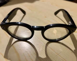 Ray-Ban Stories Round: Occhiali Smart