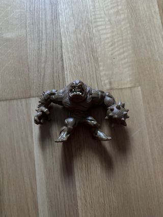 5 figuras acción: Batman, Spiderman...