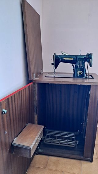 Máquina coser Hexagon Antigua