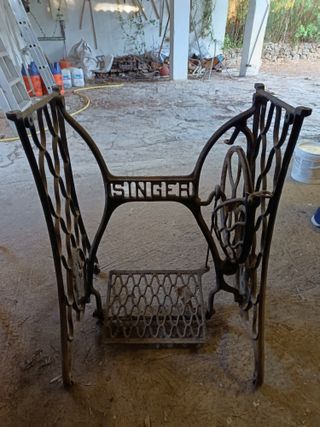 Antiguo mueble Singer