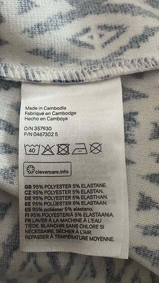 Vestido blanco y azul estampado