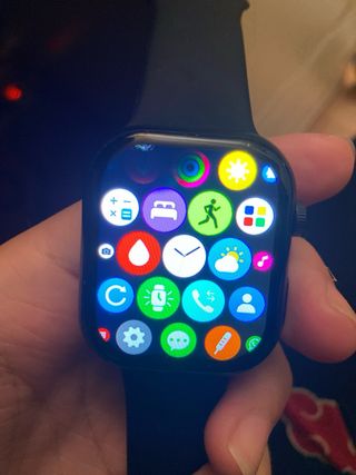 Reloj smarwach en  color negro
no tiene marca 