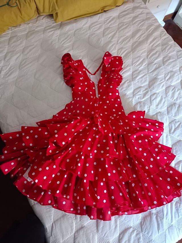 Traje de sevillanas niña TALLA 8- Rojo a lunares