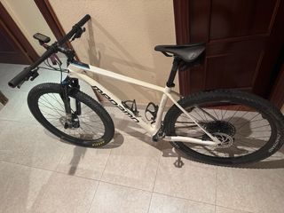 Megama Factory 30: Bicicleta Carbono