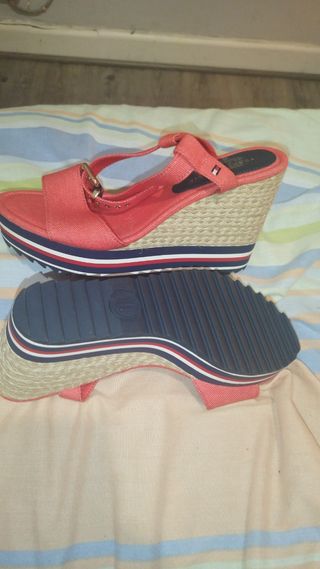 Sandalias Tommy Hilfiger rojas 38,5