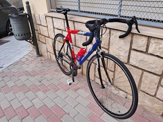 Bicicleta Carretera BH Oquina Talla 56 con rodillo