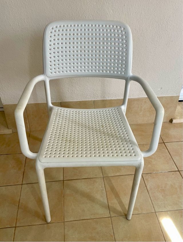 Sillas Bora Nardi blancas