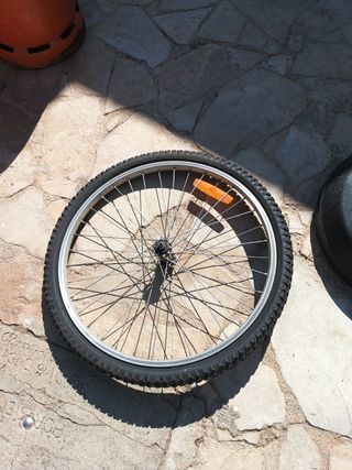 Rueda delantera bici 24"