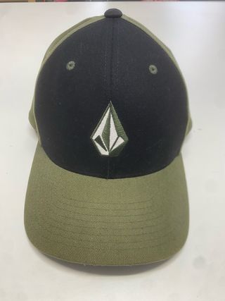 Gorra Volcom Negra y Verde