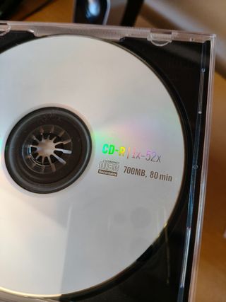 19 CDs Imation 52x 700MB