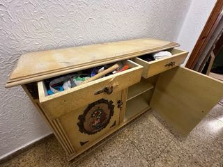 Mueble recibidor antiguo de madera