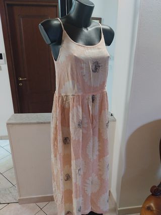 Abiti donna tg M totale 5 pezzi
pezzi