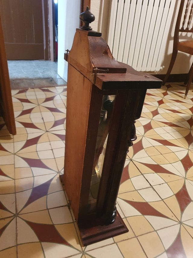 Reloj antiguo de pared