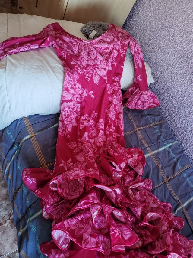 Traje Sevillana: Baile flamenco