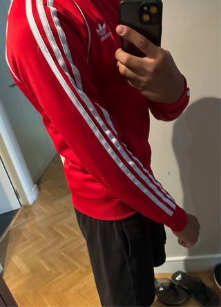 Chaqueta Adidas roja 