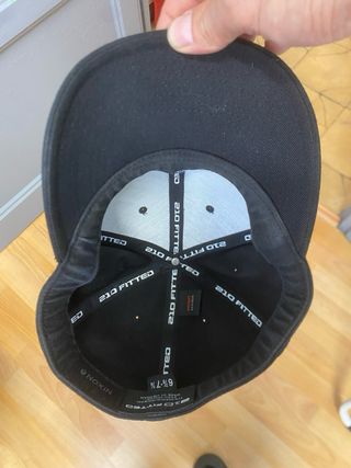 Gorra Nixon negra
