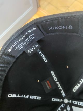 Gorra Nixon negra