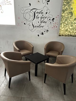 4 sillones + mesa de centro