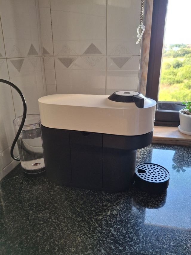 Máquina Café Nespresso ( valor negociável)