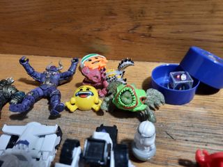 Lotto giocattoli 14 pezzi