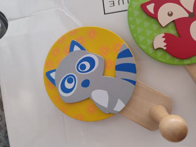 Perchero infantil madera animales