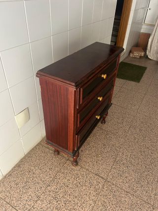 Armario madera 3 cajones.