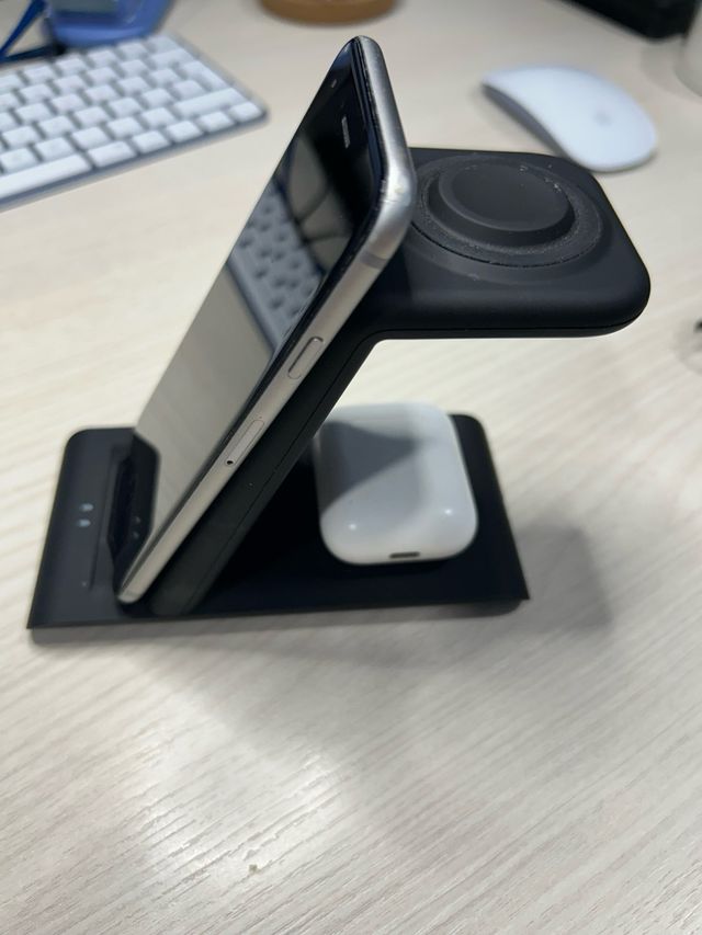 Base carga inalámbrica 3 en 1 para sobremesa