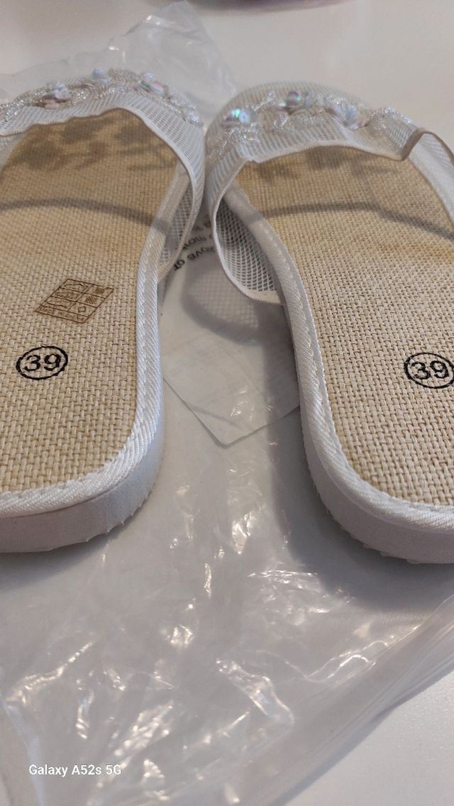 Ciabatte estive bianche - Numero 39 2 paia