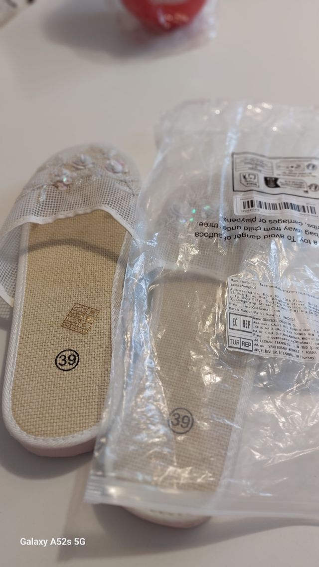 Ciabatte estive bianche - Numero 39 2 paia