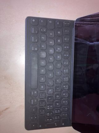 iPad 9a gen + Smart Keyboard + Caricatore