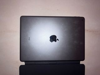 iPad 9a gen + Smart Keyboard + Caricatore