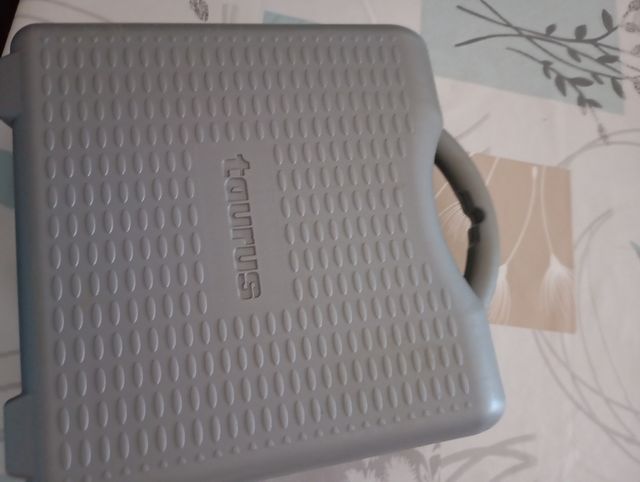 Cortapelos Taurus - Rojo